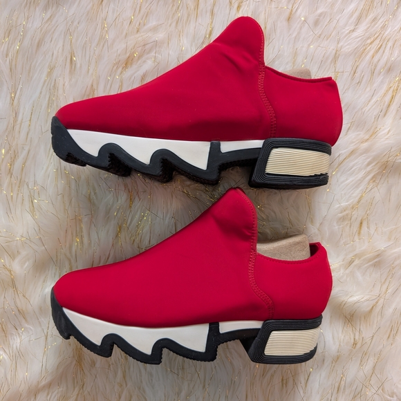 WES RED OUTLINE LOW TOP SNEAKER Women's Slip-On iRi Size EU 38 US 8 - Picture 1 of 11